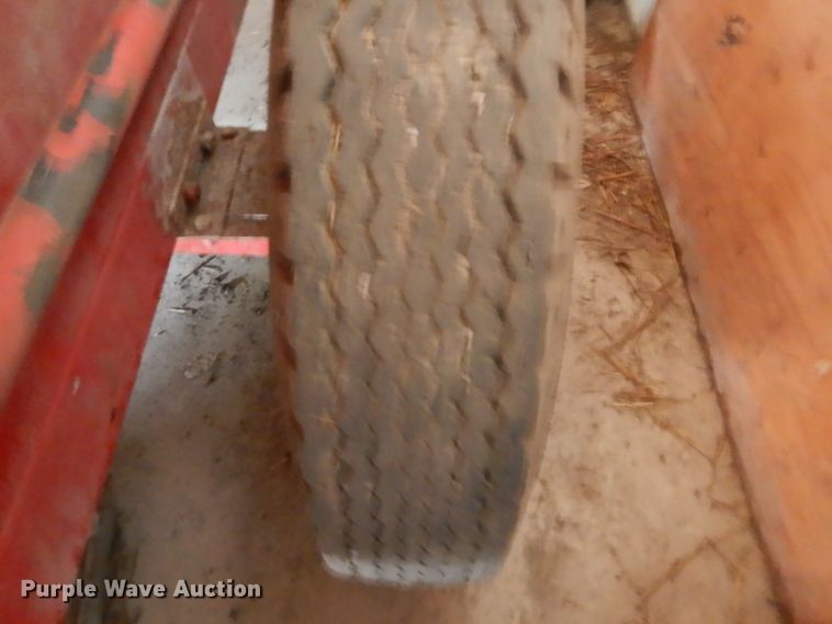 image for item GC9471 Massey-Ferguson 110 manure spreader