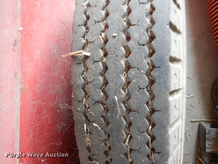 image for item GC9471 Massey-Ferguson 110 manure spreader