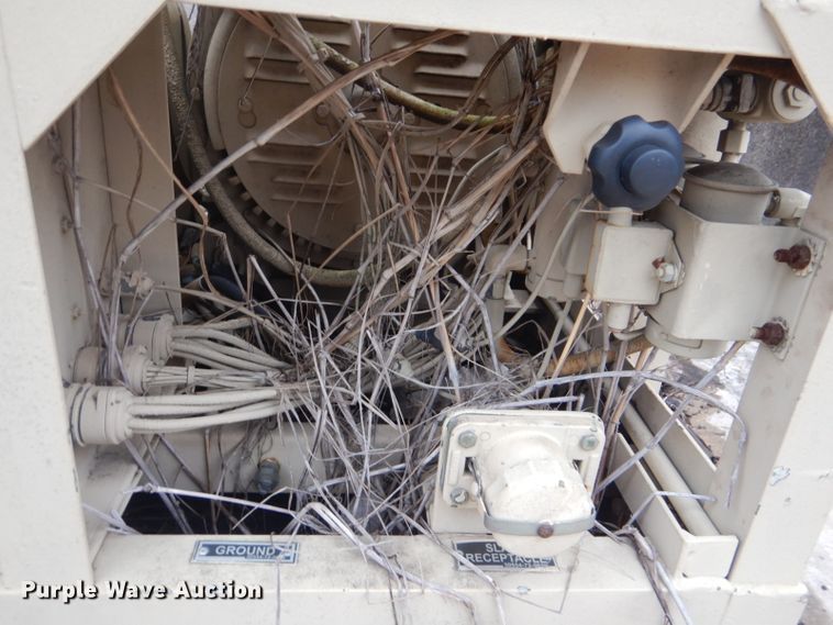 image for item GD9024 1982 Onan MEP-002A generator