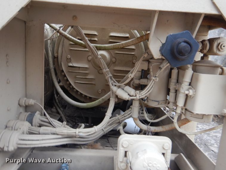 image for item GD9025 2011 Onan MEP-002A generator