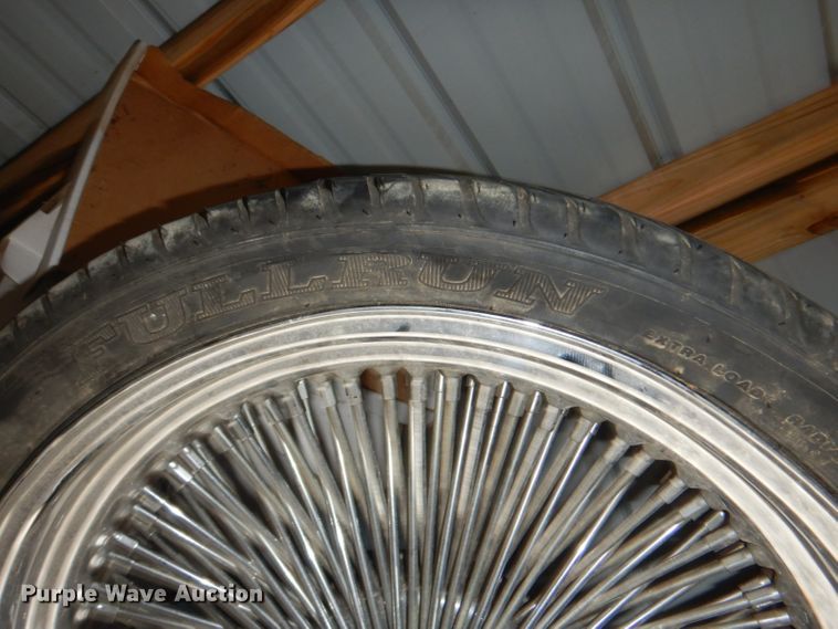 image for item GD9032 (4) 255/35ZR20 tires and wheels