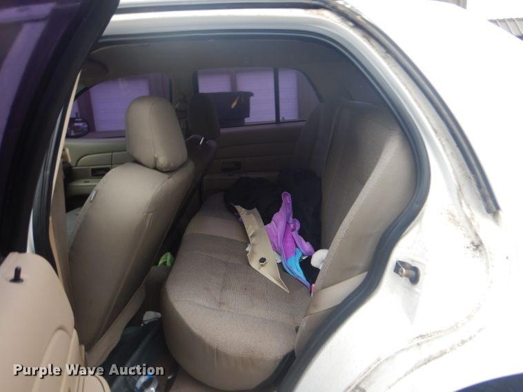 image for item GD9054 2004 Ford Crown Victoria Police Interceptor