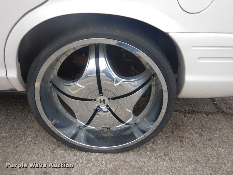 image for item GD9054 2004 Ford Crown Victoria Police Interceptor