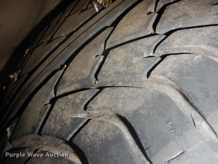 image for item GD9054 2004 Ford Crown Victoria Police Interceptor