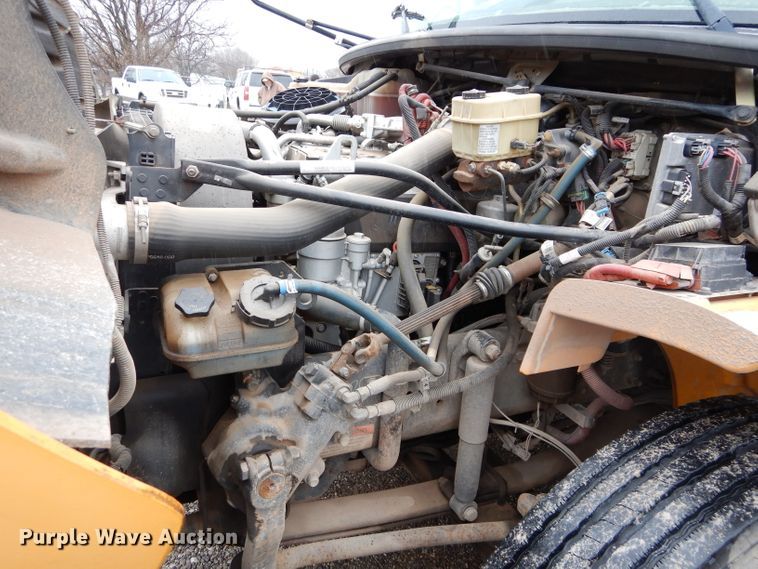 image for item GE9121 2007 Freightliner B2 Thomas school bus