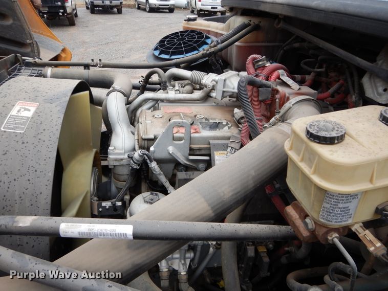 image for item GE9121 2007 Freightliner B2 Thomas school bus