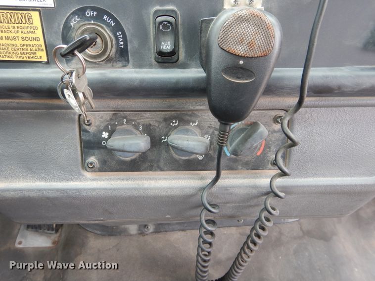 image for item GE9122 2007 Freightliner B2 Thomas school bus