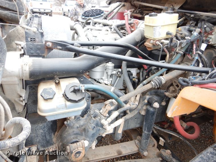 image for item GE9122 2007 Freightliner B2 Thomas school bus