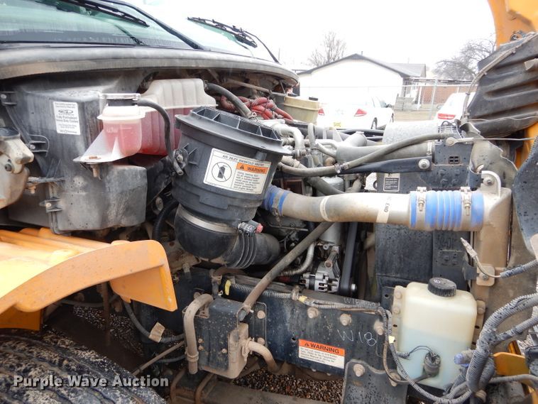 image for item GE9122 2007 Freightliner B2 Thomas school bus