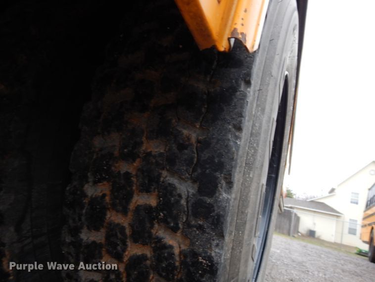 image for item GE9122 2007 Freightliner B2 Thomas school bus