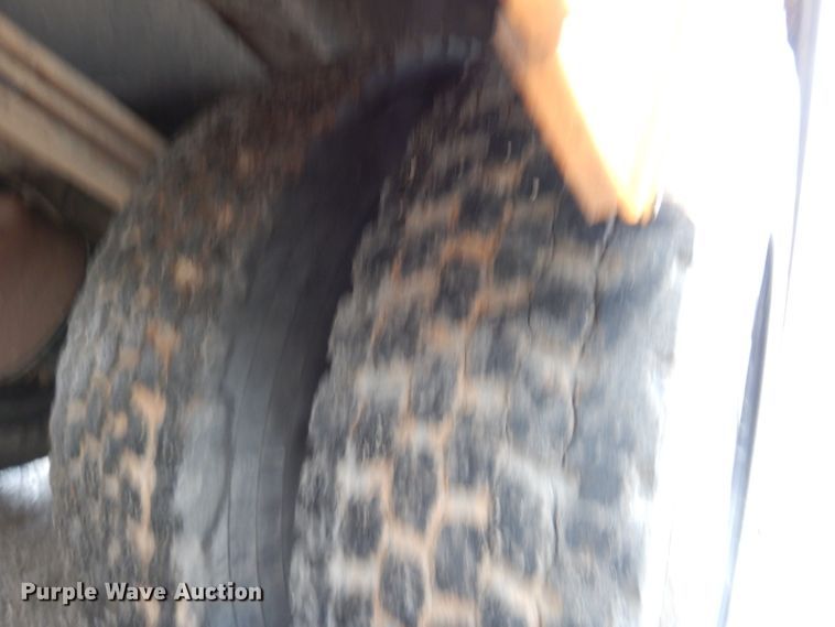 image for item GE9122 2007 Freightliner B2 Thomas school bus