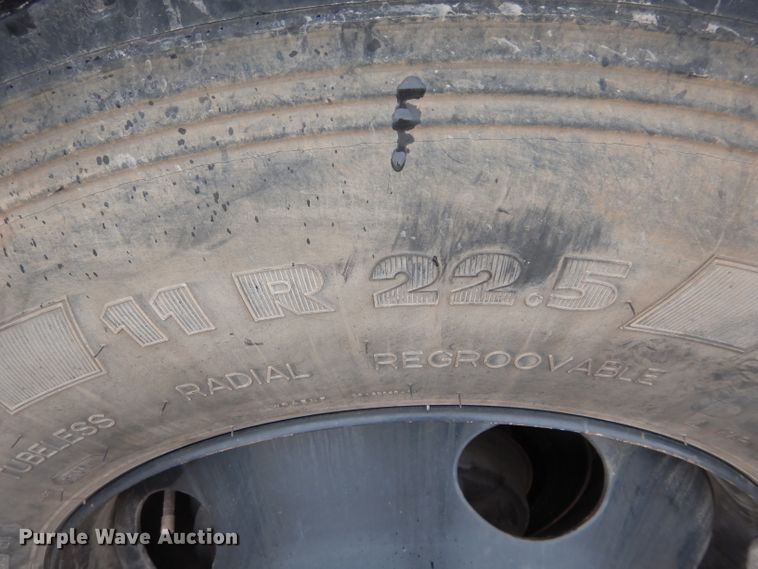 image for item GE9122 2007 Freightliner B2 Thomas school bus