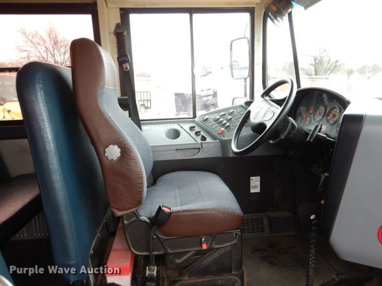 image for item GE9124 2011 International CE school bus