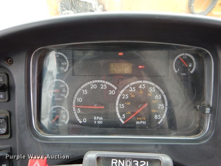 image for item GE9125 2007 Freightliner Thomas school bus