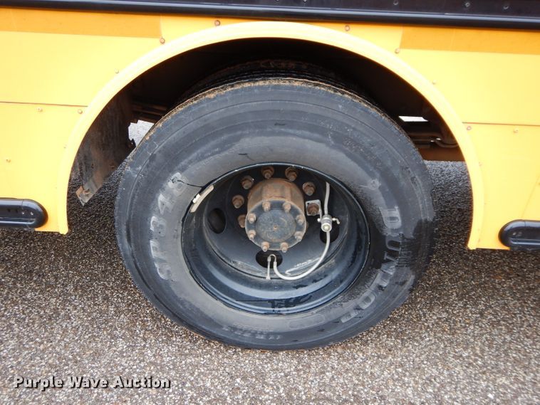 image for item GE9125 2007 Freightliner Thomas school bus