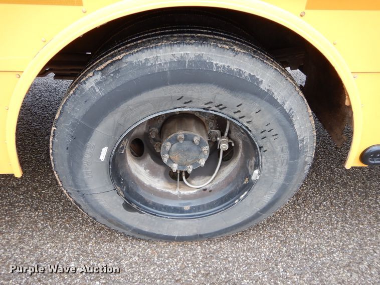 image for item GE9125 2007 Freightliner Thomas school bus