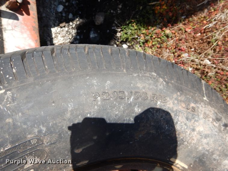 image for item GE9136 Tires and wheels