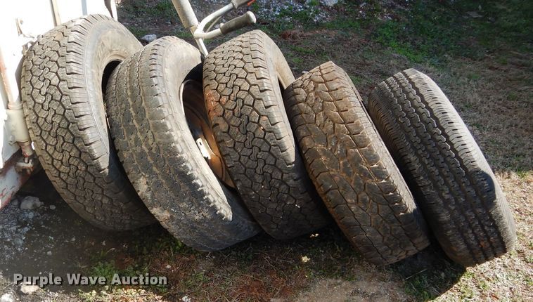 image for item GE9136 Tires and wheels