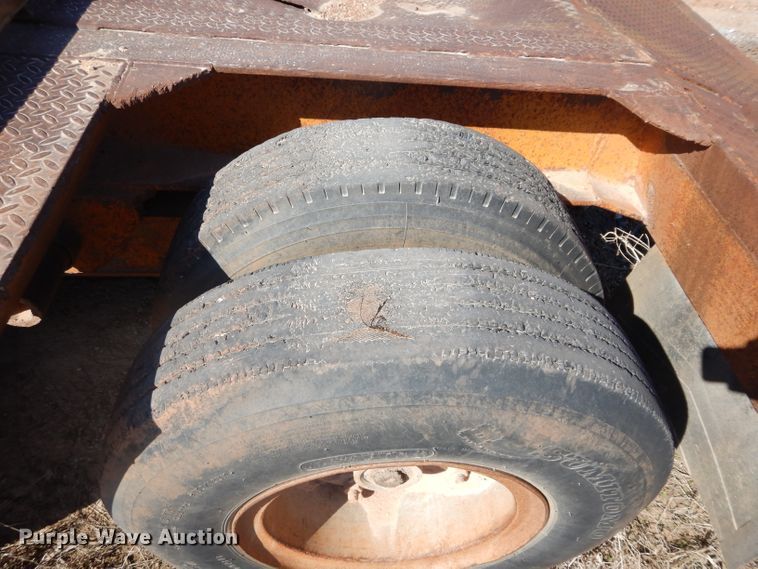 image for item GE9140 1973 Load King CS252 drop deck equipment trailer