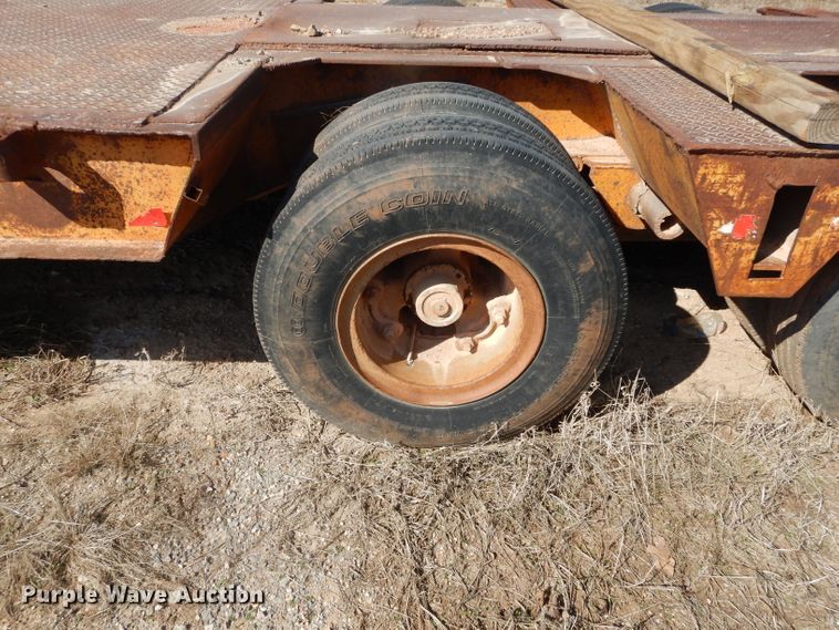 image for item GE9140 1973 Load King CS252 drop deck equipment trailer