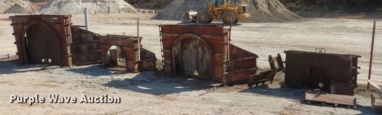 image for item GE9142 (4) concrete forms