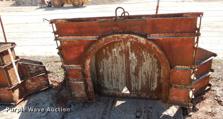 image for item GE9142 (4) concrete forms