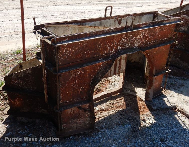 image for item GE9142 (4) concrete forms