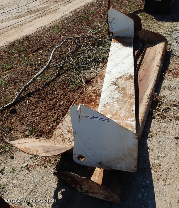 image for item GE9143 Rear aprons