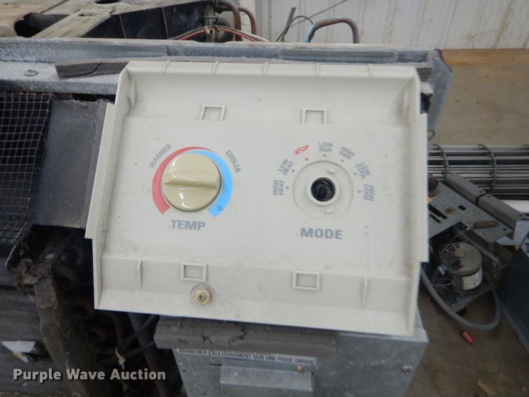 image for item GG9556 Approximately 12 AC units