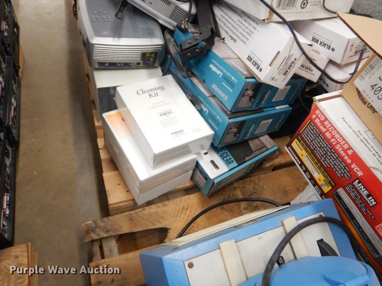 image for item GG9557 Office supplies and equipment