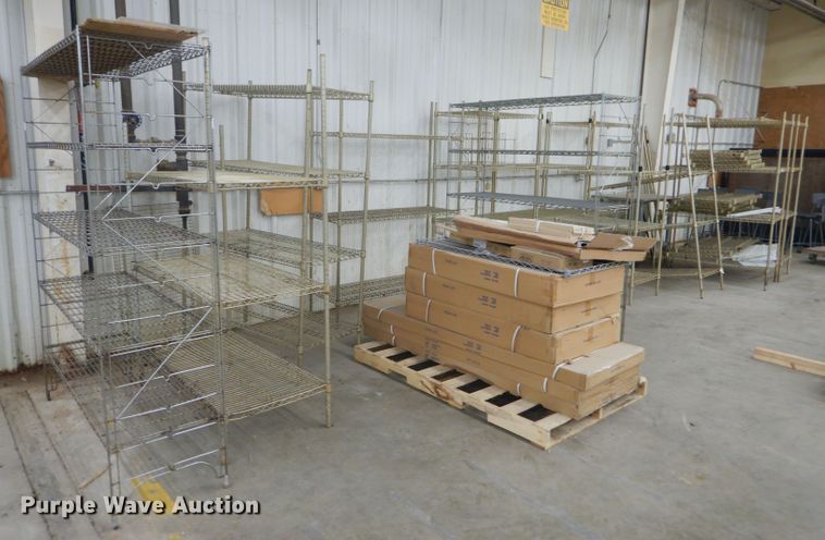 image for item GG9566 Metal shelving