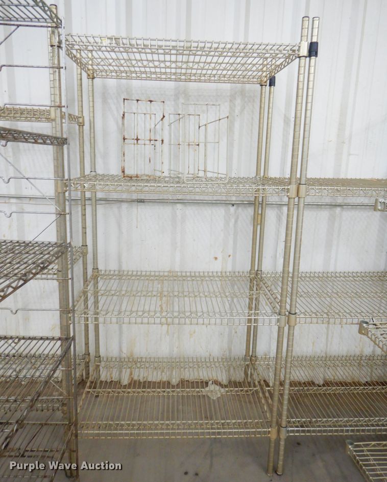 image for item GG9566 Metal shelving