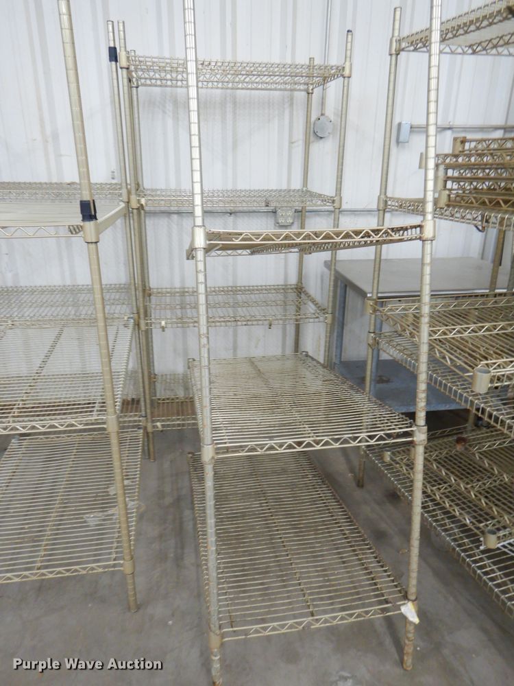 image for item GG9566 Metal shelving