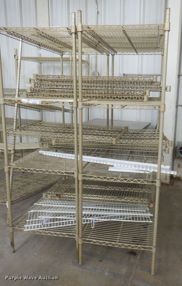 image for item GG9566 Metal shelving