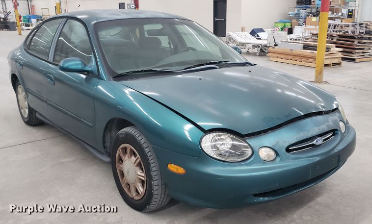 image for item GG9569 1998 Ford Taurus SE