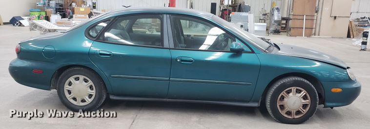 image for item GG9569 1998 Ford Taurus SE