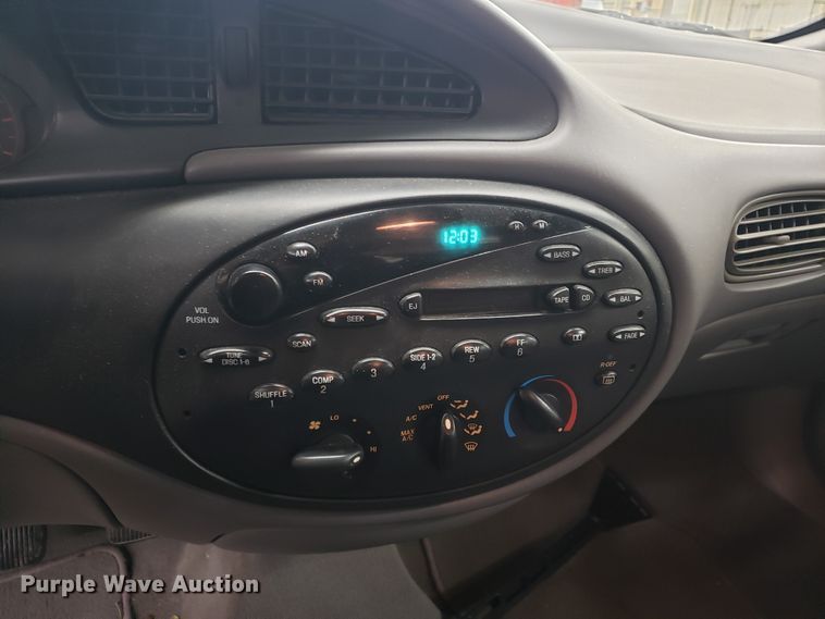 image for item GG9569 1998 Ford Taurus SE