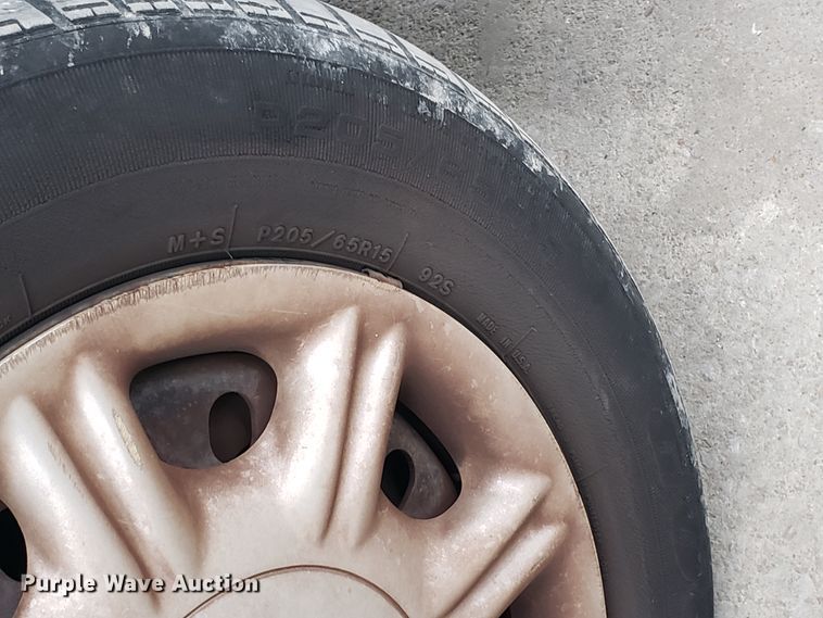 image for item GG9569 1998 Ford Taurus SE