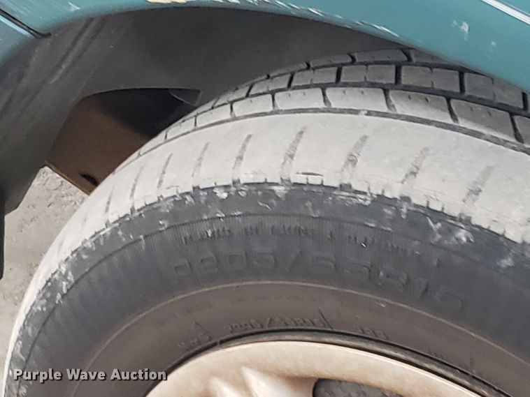 image for item GG9569 1998 Ford Taurus SE