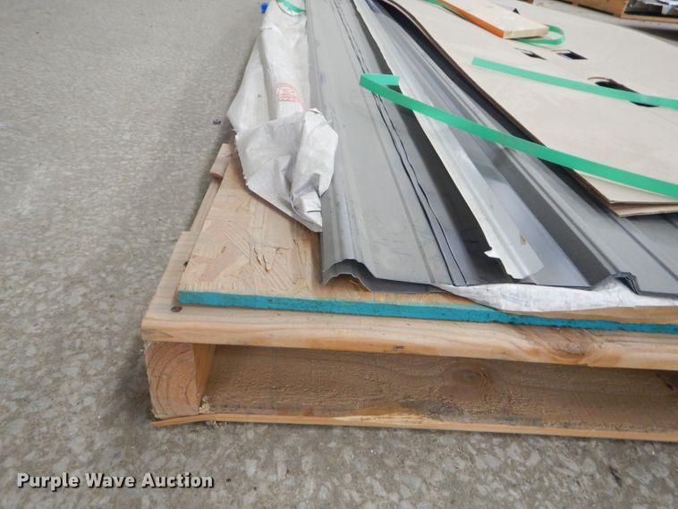 image for item GG9574 Approx. 102 pieces of sheet metal