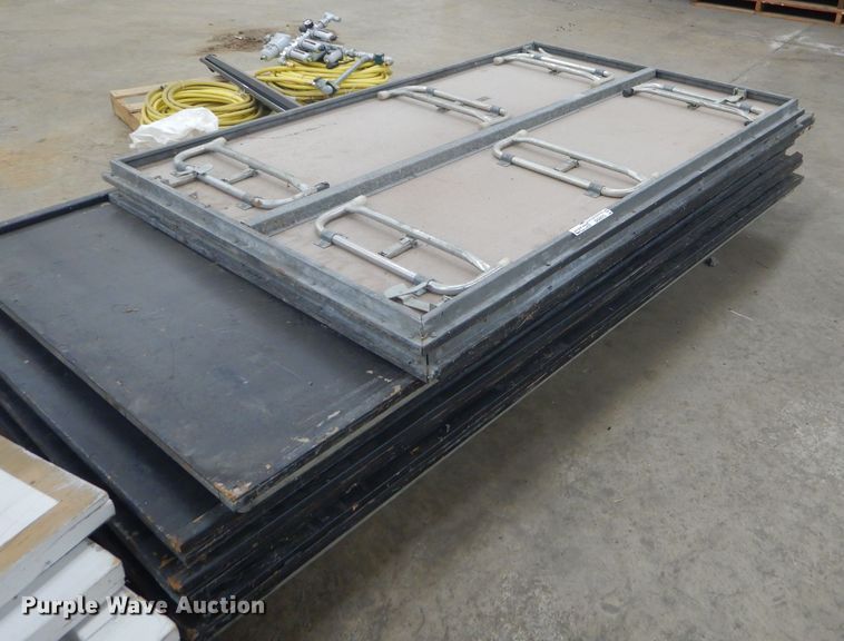 image for item GG9575 (4) stage pieces