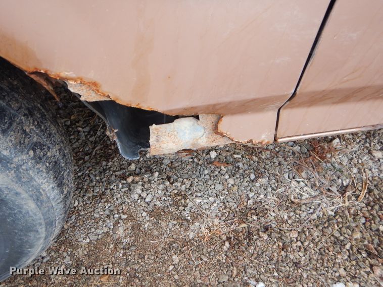 image for item GG9615 1994 Ford F150 pickup truck