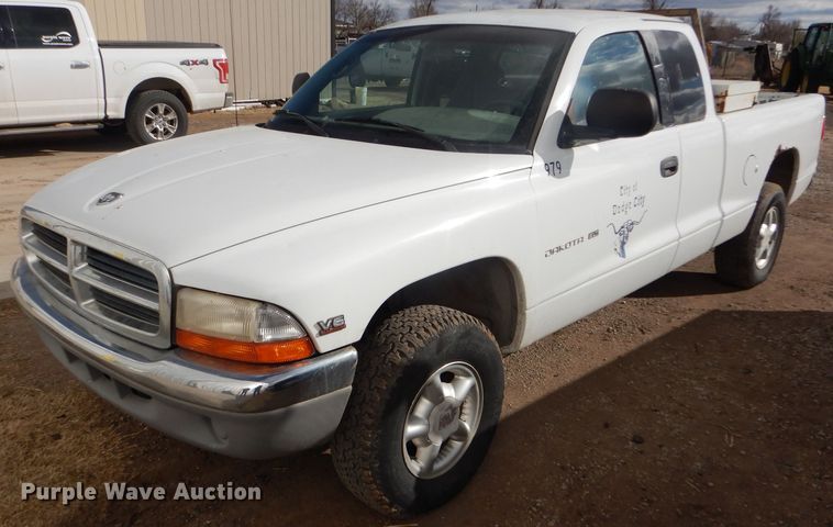 image for item GX9811 1998 Dodge Dakota SLT pickup truck