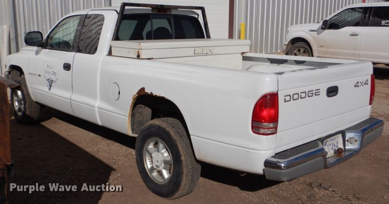 image for item GX9811 1998 Dodge Dakota SLT pickup truck