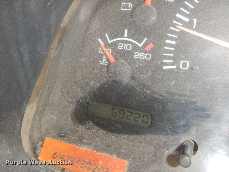 image for item GX9811 1998 Dodge Dakota SLT pickup truck