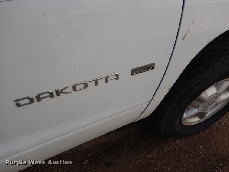 image for item GX9811 1998 Dodge Dakota SLT pickup truck