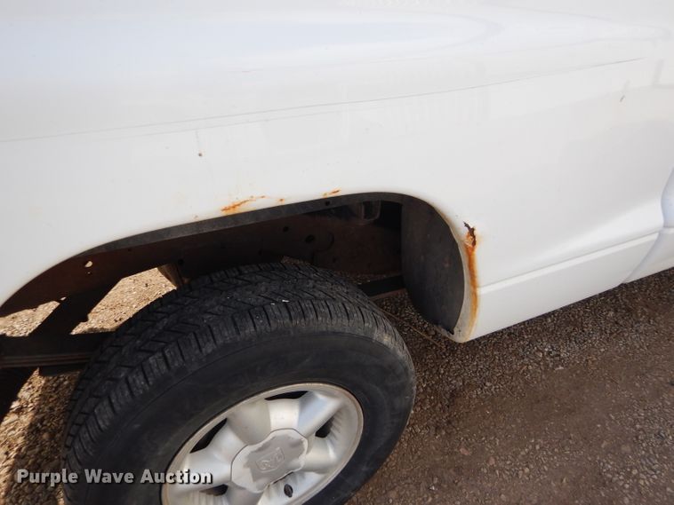 image for item GX9811 1998 Dodge Dakota SLT pickup truck