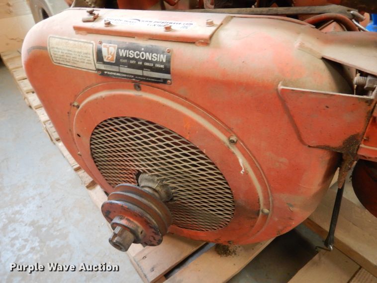 Wisconsin V465D 177 C.I.D. four cylinder gas engine in Garden City, KS
