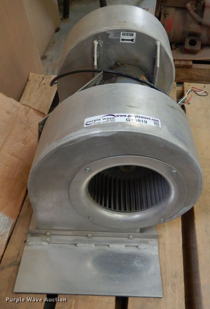 Twin squirrel cage fan in Garden City, KS | Item GX9819 sold | Purple Wave