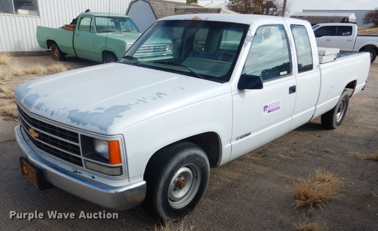 image for item GX9826 1988 Chevrolet Cheyenne 1500 Ext. Cab pickup truck